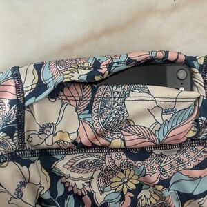 Tahari Sport Workout Skort Mini-Skirt Navy Blue Paisley Pink and Yellow Size L